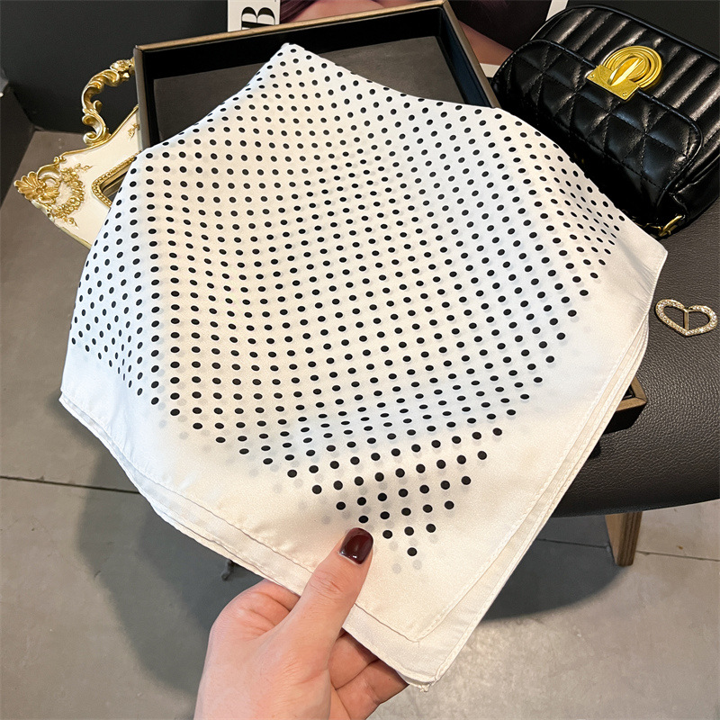 Foulards College de luxe pour  - Luxury Bags Mini avis et prix