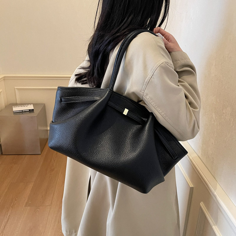 Sacs à main bordeaux pour femm - Luxury Bags Supplier avis et prix