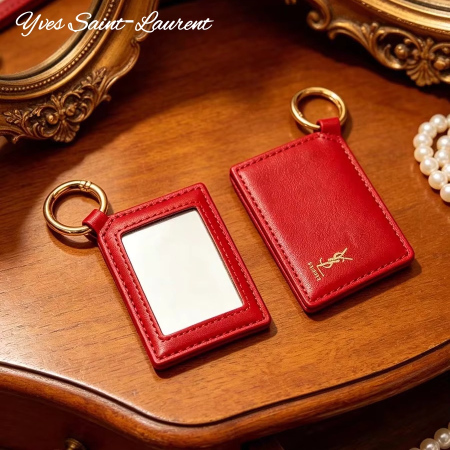 YSL Miroir de maquillage carré - Luxury Bags Mini avis et prix